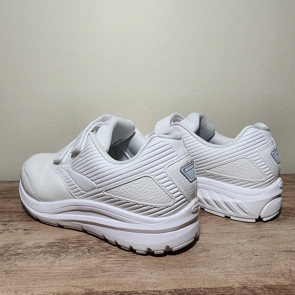 Brooks Addiction Walker V Strap White Sneakers Womens Shoes Size 9.5 Wide - Picture 4 of 11